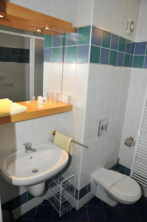 Hotel Laguna Ceske Budejovice Chambre photo